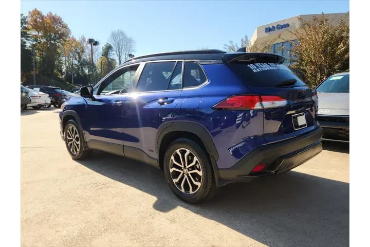 $28903 : Toyota Corolla Cross Hybrid image 8