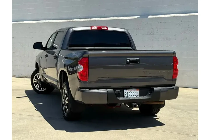 $39489 : Toyota Tundra 2019 4x4 SR5 4 image 4