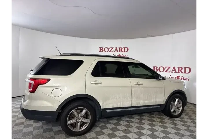 $18000 : Ford Explorer 2018 XLT 4dr S image 9
