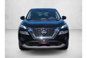 $16622 : Nissan Rogue 2023 SV 4dr Cro thumbnail