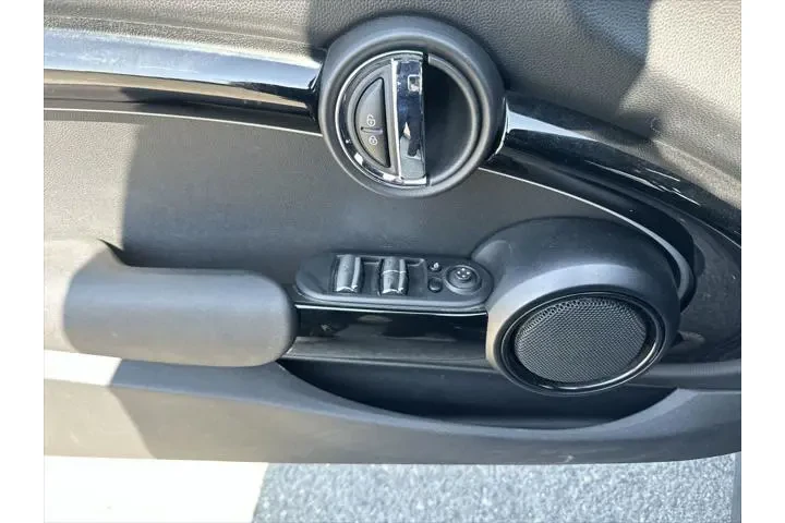 $25999 : MINI Convertible 2024 Cooper image 6