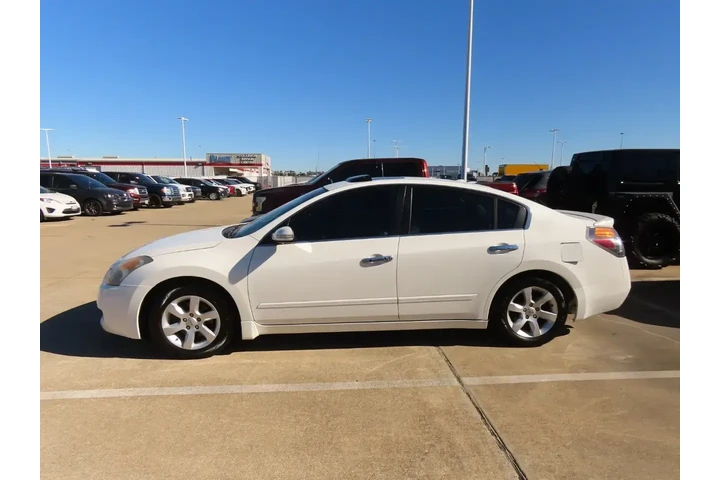 $6999 : Nissan Altima 2008 3.5 SL 4d image 7