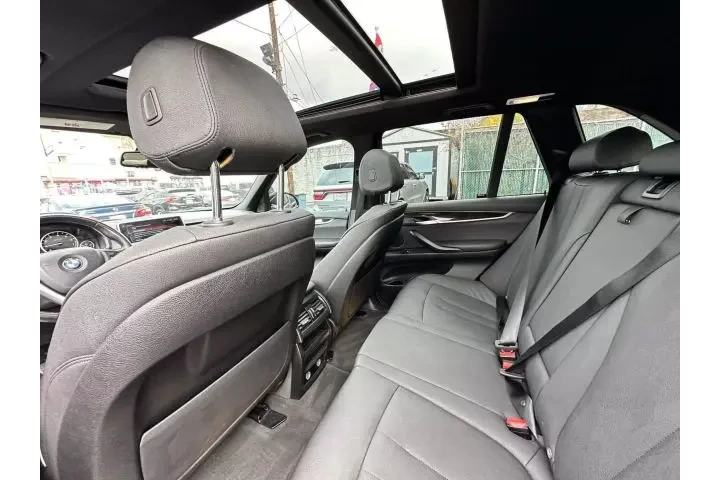 2017 BMW X52017 BMW X5 image 6