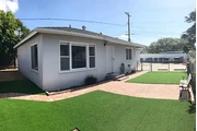 2 BEDROOM HOUSE GARAGE PARKING en Los Angeles