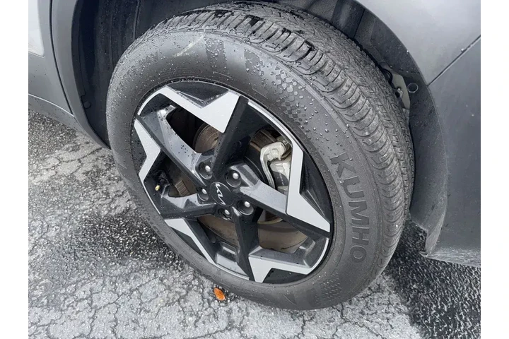 $23991 : Kia Seltos 2025 EX 4dr SUV image 4