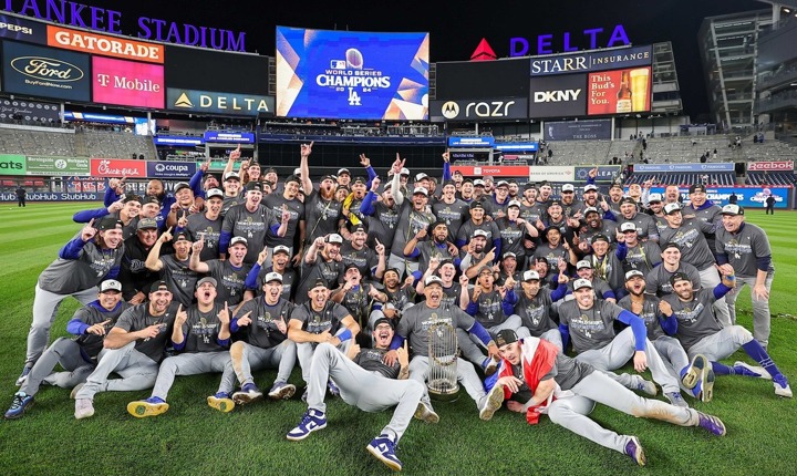 Los Dodgers celebran su octavo título