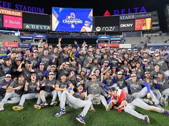 Los Dodgers celebran su octavo título