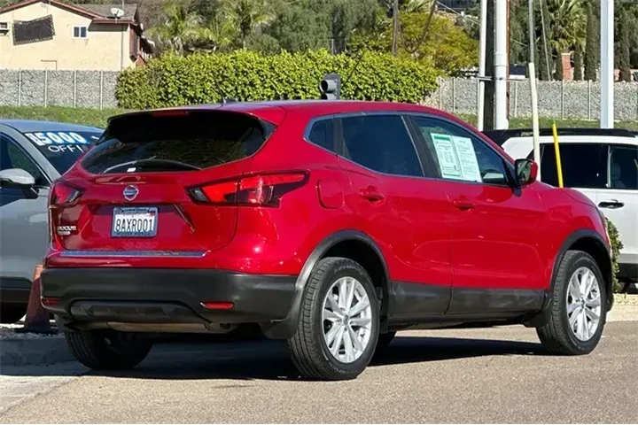 $12473 : Nissan Rogue Sport 2017 S 4d image 5