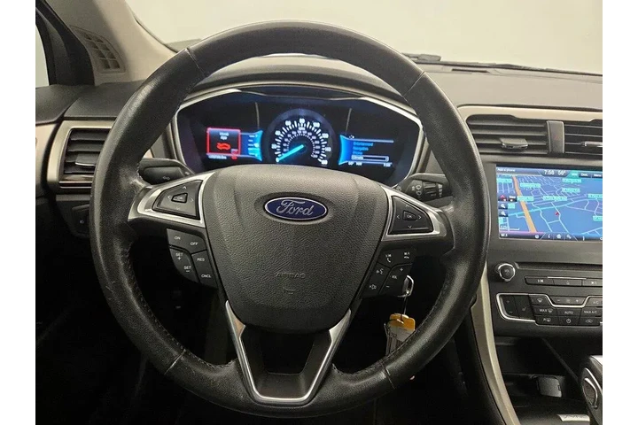 $13599 : Ford Fusion 2016 SE 4dr Seda image 10