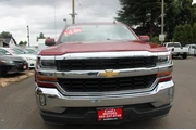 $18995 : 2018 Silverado 1500 2WD Crew thumbnail