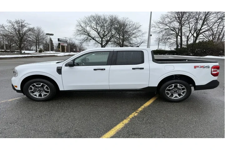 $29990 : Ford Maverick 2024 AWD XLT 4 image 3