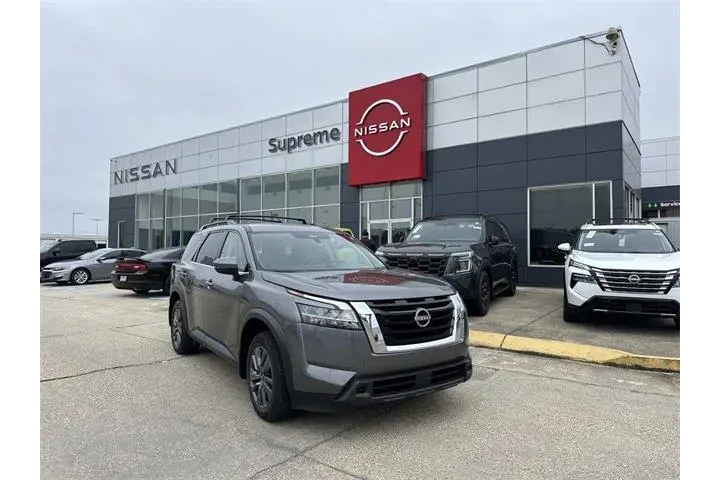 $23800 : Nissan Pathfinder 2022 SV 4d image 1