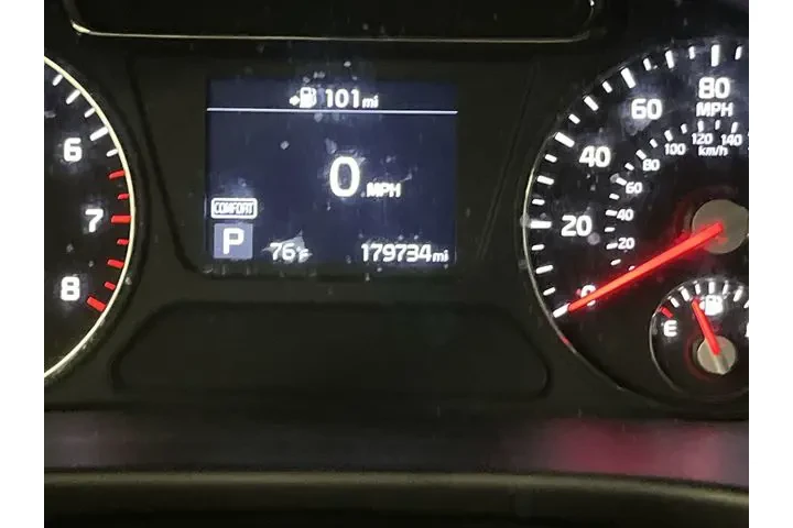 $8860 : Pre-Owned 2019 Sorento S image 6