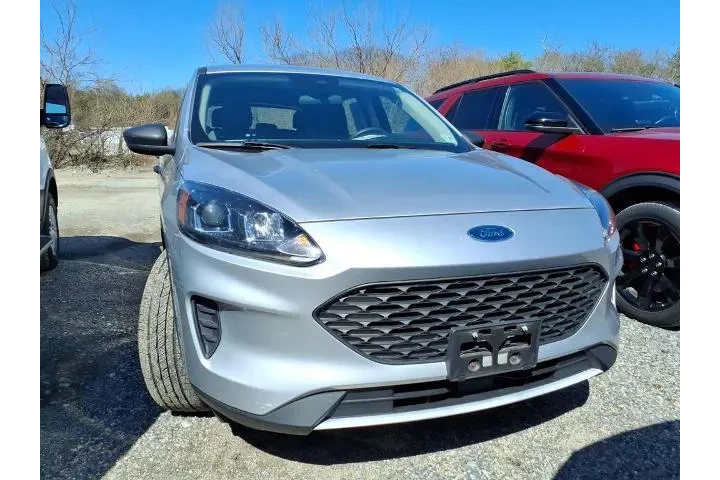 $15944 : Ford Escape 2020 S 4dr SUV image 2