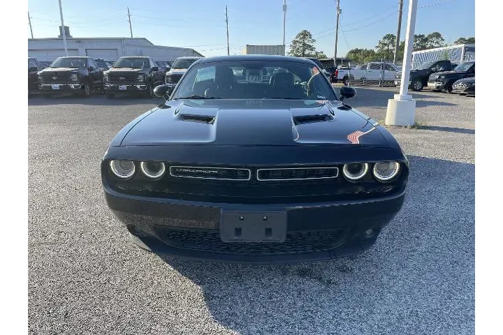 $9981 : Dodge Challenger 2018 SXT 2d image 5