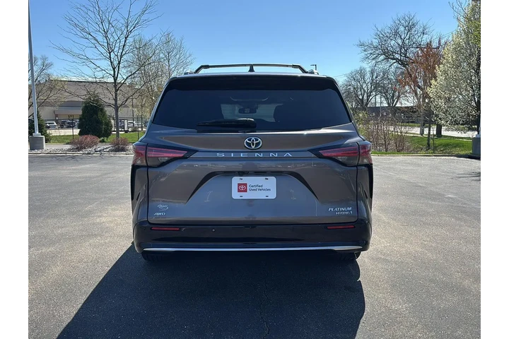 $45000 : Gold Certified 2022 Sienna Pl image 10