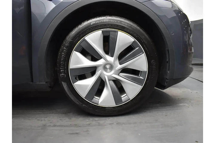 $24995 : Tesla Model Y 2022 AWD Long image 5