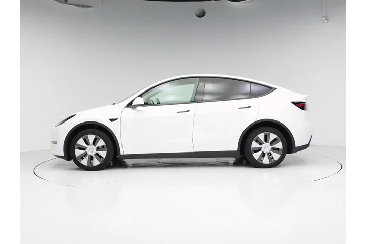 $33998 : Tesla Model Y 2023 AWD Long image 3