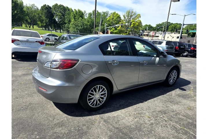 $4900 : 2013 MAZDA3 i SV AT 4-Door image 4