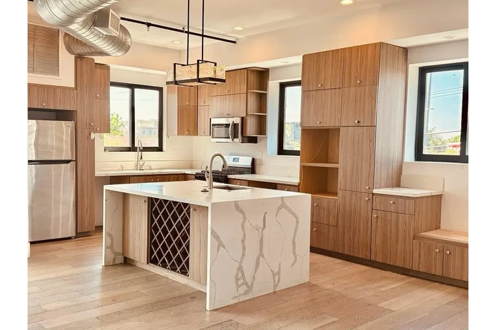 $1200 : Renta recamara (Santa Ana) image 1