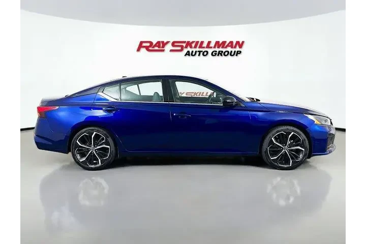 $21975 : Nissan Altima 2024 2.5 SR 4d image 8