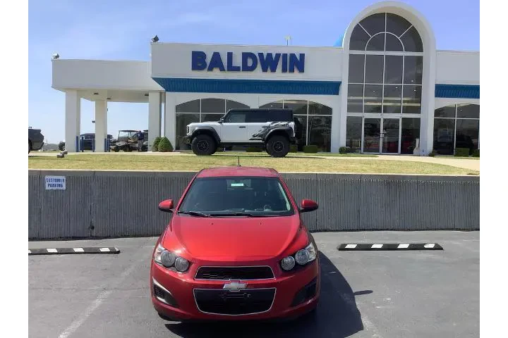 $6950 : Chevrolet Sonic 2015 LT Auto image 2