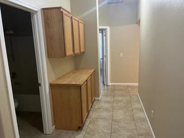 $1200 : North Las Vegas image 4