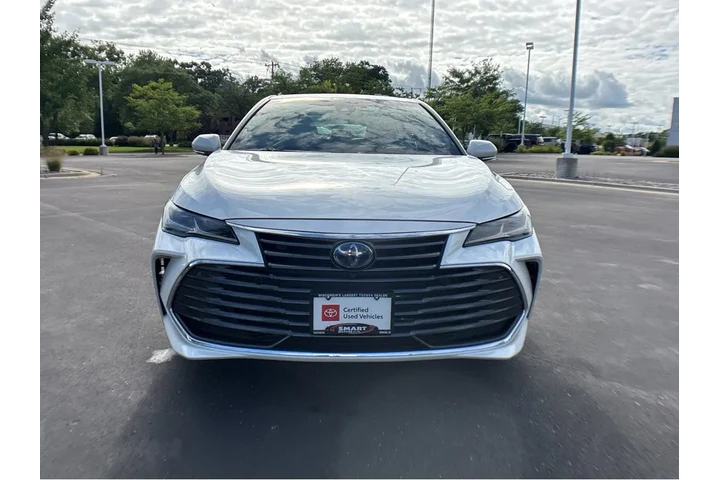 $31398 : Gold Certified2019 Avalon Hyb image 9