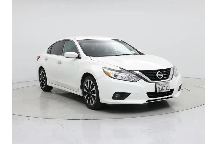 $12998 : Nissan Altima 2018 2.5 SV 4d image 1