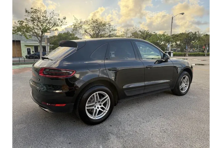 $16995 : 2017 Macan image 8