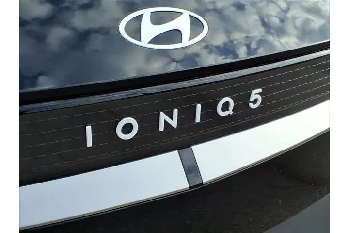 $31538 : Hyundai IONIQ 5 2025 SE 4dr image 5