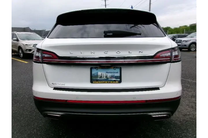 $34889 : Lincoln Nautilus 2022 AWD Re image 6