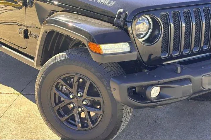 $33977 : Jeep Wrangler 2023 4x4 Sport image 3