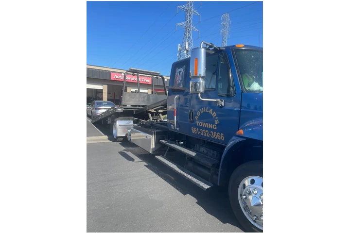 Unlock & towing Bakersfield image 2