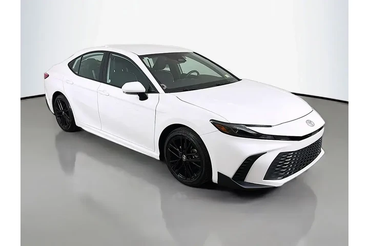 $25799 : Toyota Camry 2025 SE 4dr Sed image 2