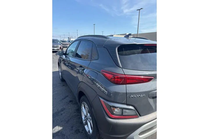 $17817 : Hyundai KONA 2023 AWD SEL 4d image 9