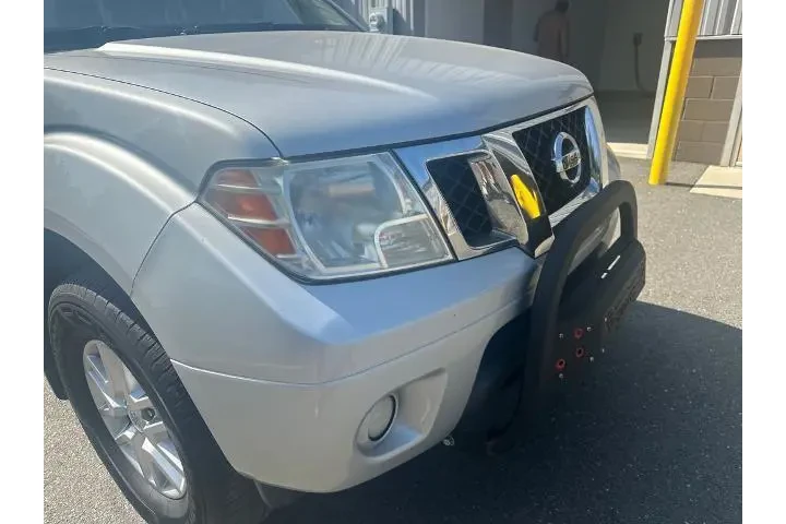 $15584 : Nissan Frontier 2014 4x4 S 4 image 9