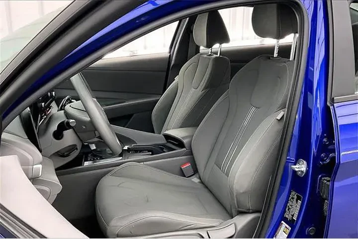 $19290 : Hyundai ELANTRA 2023 SEL 4dr image 8