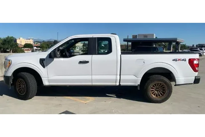 $29800 : Ford F-150 2021 4x4 XL 4dr S image 5