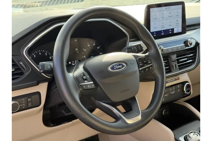 $17985 : 2021 Escape SE image 4