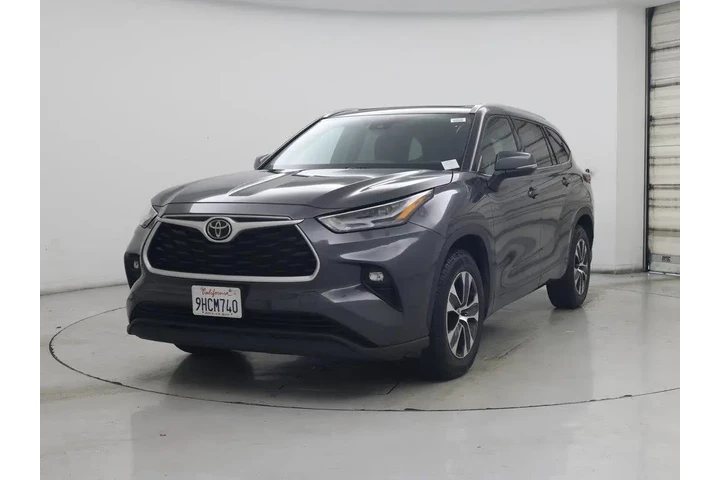 $30998 : Toyota Highlander 2022 XLE 4 image 4