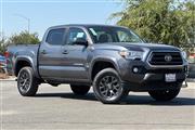 $31998 : Tacoma SR5 thumbnail