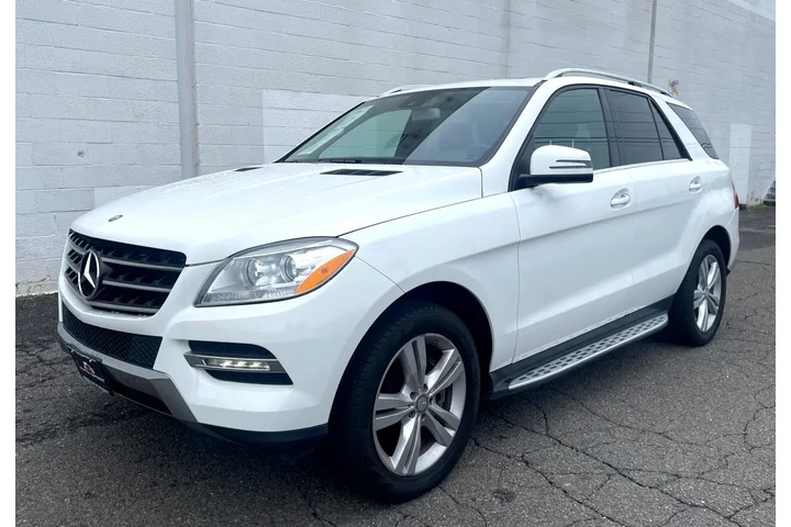 $13988 : 2015 Mercedes-Benz M-Class 4M image 2