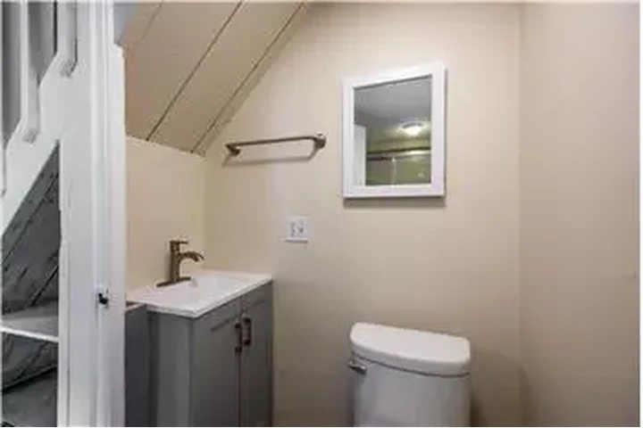 $1750 : Rental property with 0 bedro image 6