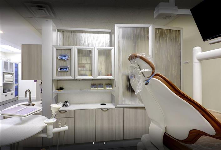LuxDen Dental Center image 2