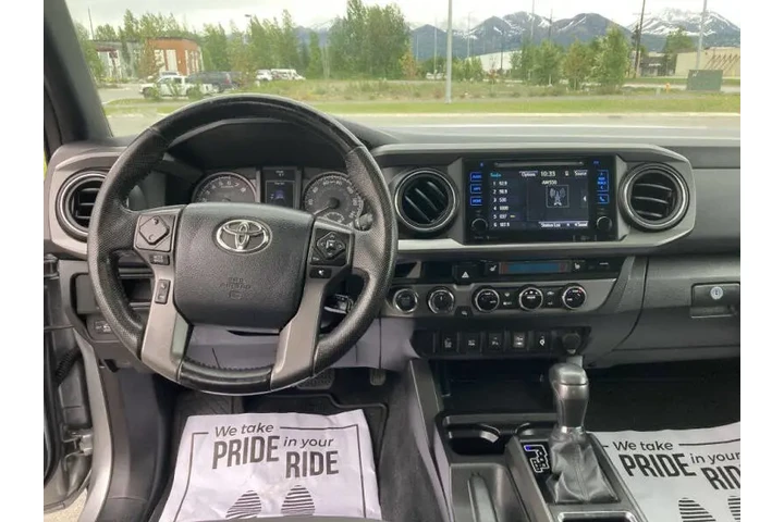 $31999 : 2016 Tacoma image 8