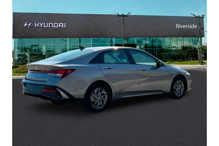 $18991 : Hyundai ELANTRA 2024 SEL 4dr image 8