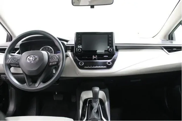 $19968 : Toyota Corolla 2022 LE 4dr S image 2