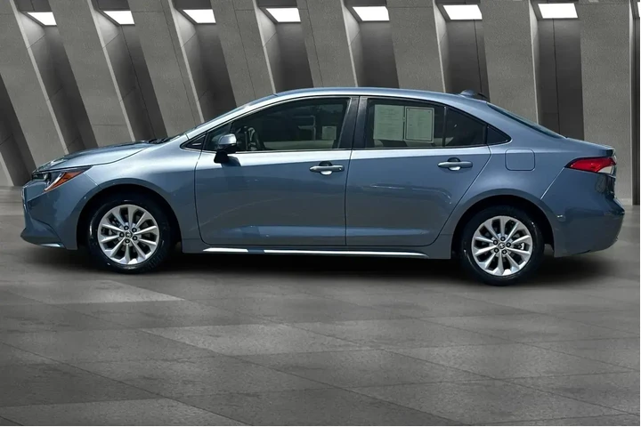 $17500 : Toyota Corolla 2020 LE 4dr S image 10