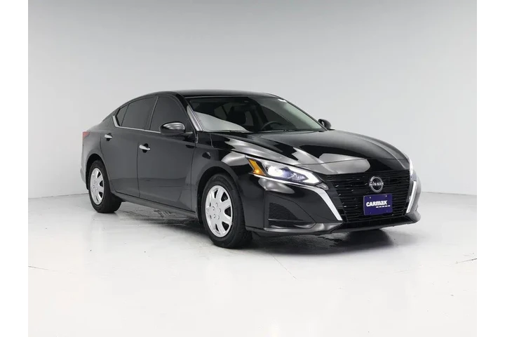 $20998 : Nissan Altima 2023 2.5 S 4dr image 1